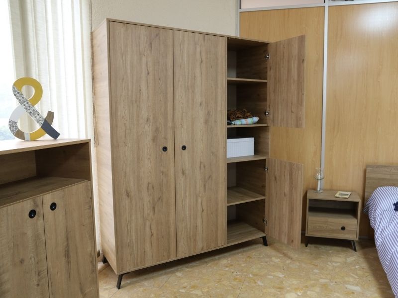 Foto de cliente de Dormitorio Matrimonio Camila Estilo Industrial Color Roble Gold y Negro Mate