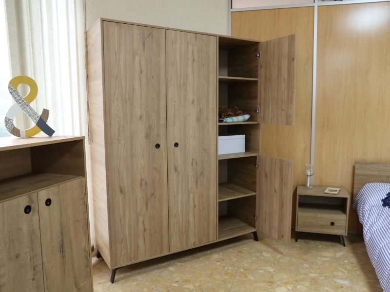 Foto de cliente de Dormitorio Matrimonio Camila Estilo Industrial Color Roble Gold y Negro Mate