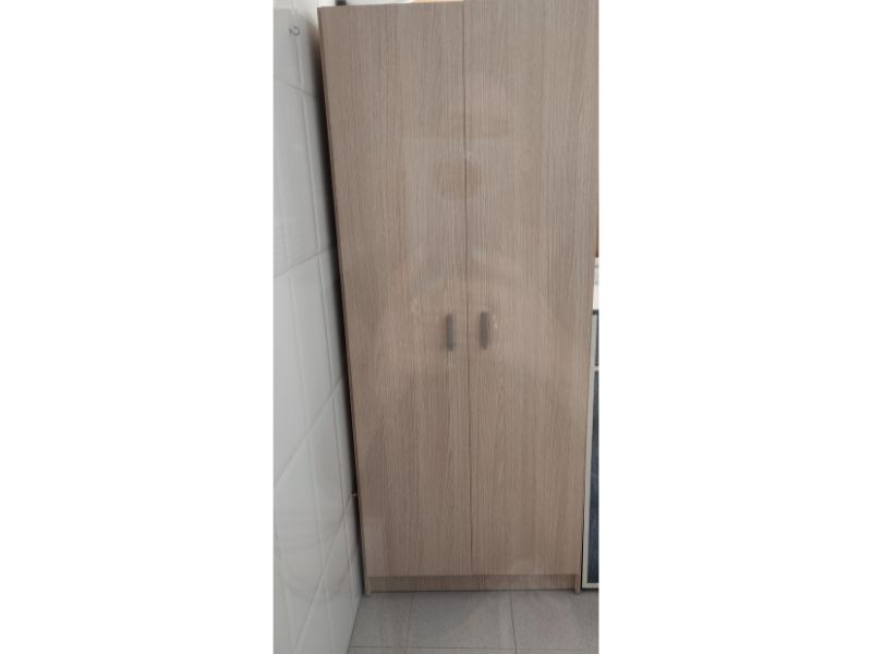 Foto de cliente de Armario Multiuso 73x180 cm Escobero de Roble