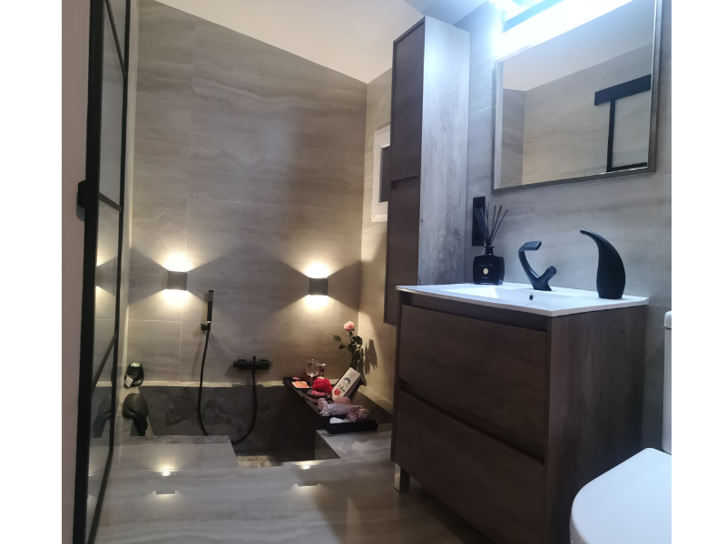 Foto de cliente de Mueble de Baño con Patas y Espejo Zenda 80 cm (Lavamanos Opcional)
