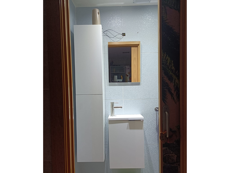 Foto de cliente de Columna De Baño Suspendida Aruba Color Blanco Lacado 30x150 cm