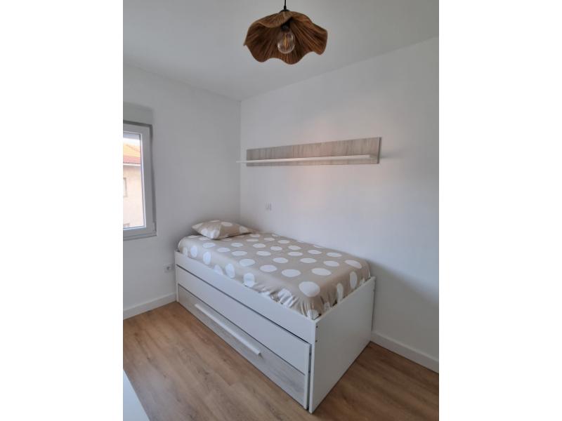 Foto de cliente de Cama Nido con Cajones Elliot 190x90 cm + Estantería Blanco