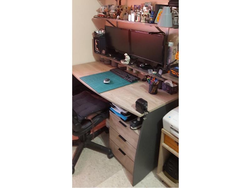 Foto de cliente de Escritorio Con Cajonera Estilo Moderno Roble Alaska Y Gris Antracita 136 cm