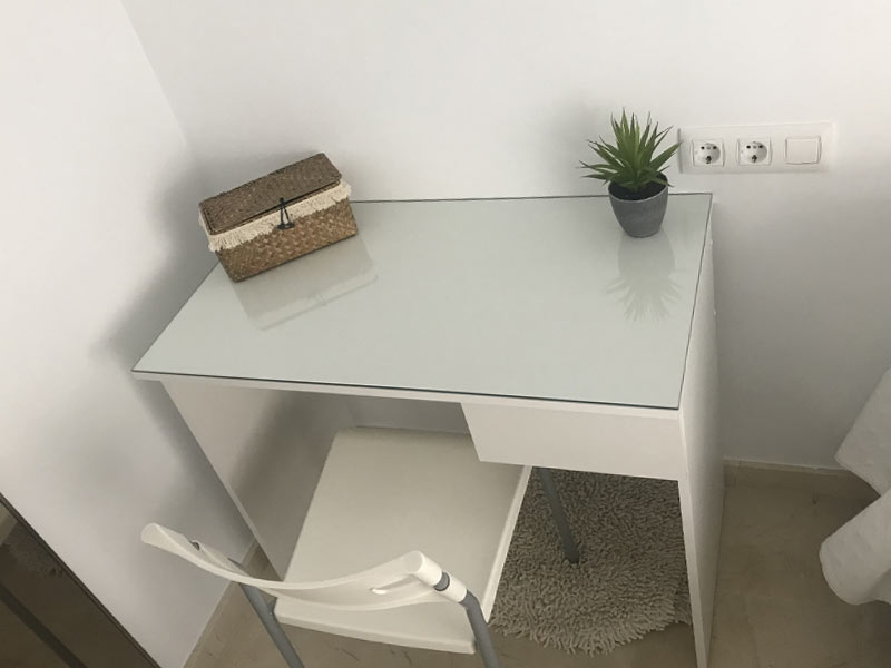 Foto de cliente de Mesa Escritorio Turín  Estudio Juvenil Con Cajón Color Blanco Mate 90 cm