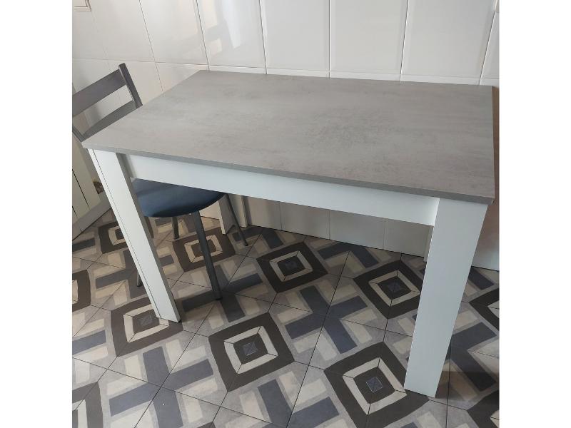 Foto de cliente de Mesa cocina Cloe en Blanco artik y Cemento 78x109x67 cm