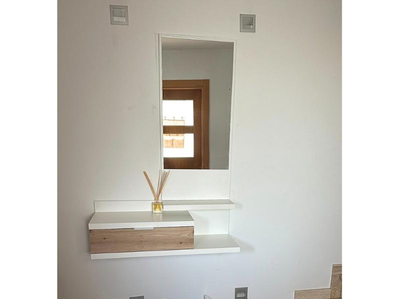 Foto de cliente de Mueble de Entrada Recibidor Dahlia Color Roble Y Blanco 81 cm
