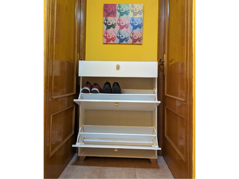 Foto de cliente de Mueble Zapatero Izzy Color Blanco Mate y Kronberg 81 cm