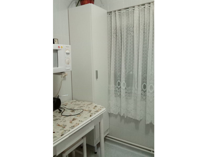 Foto de cliente de Armario Auxiliar Alto Multiuso 1 Puerta Color Blanco 37x180 cm