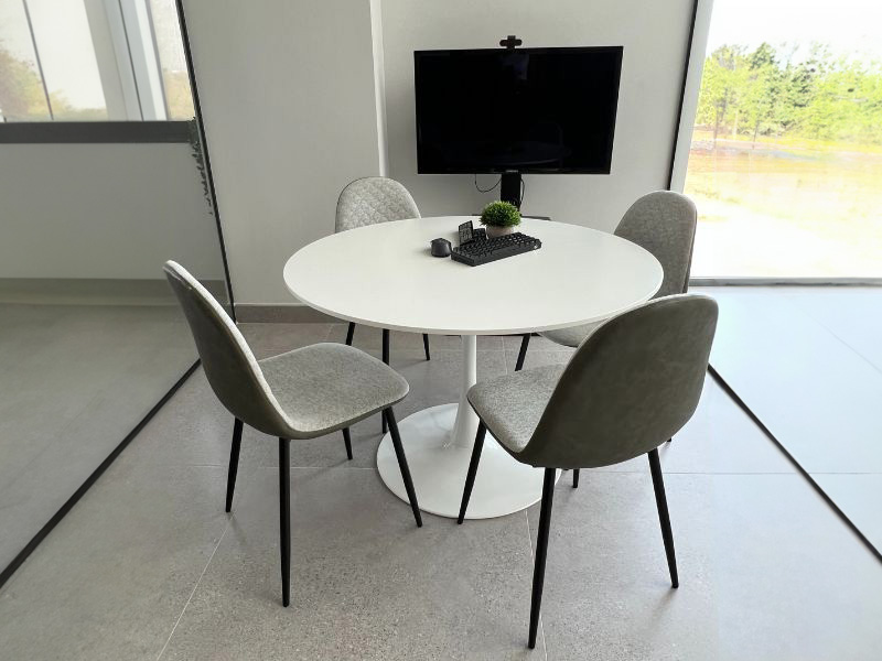 Foto de cliente de Mesa redonda fija Gina blanca cocina comedor 110x110 cm