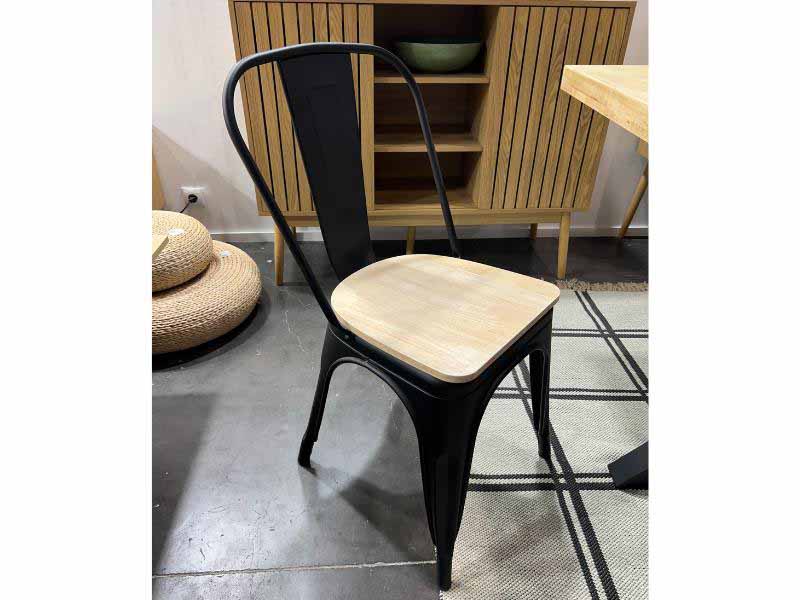 Foto de cliente de Silla Salón Comedor Acero Tolix Madera Color Roble Nordish y Negro