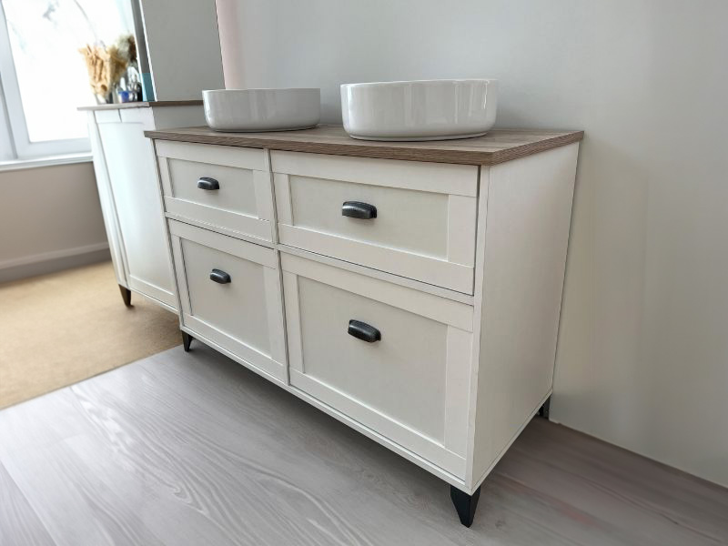 Foto de cliente de Mueble de Baño con Patas Toscana Color Blanco Soft y Roble Cambrian 120 cm (Lavabos Opcional)