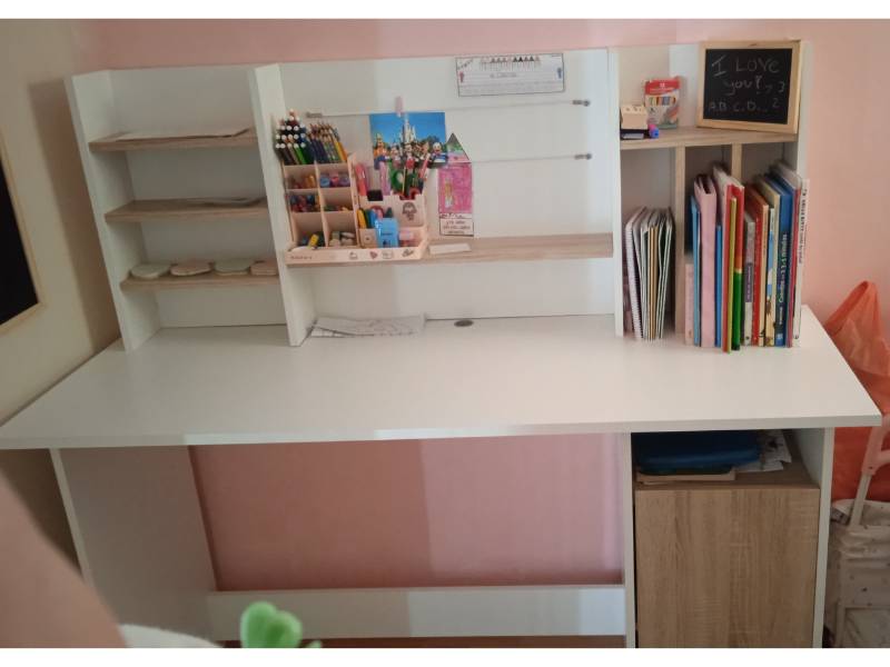 Foto de cliente de Escritorio con altillo 135 cm Blanco y roble