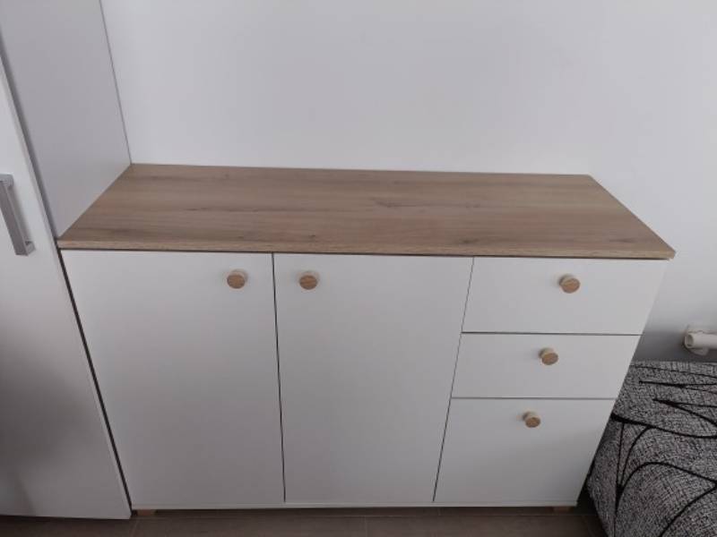 Foto de cliente de Aparador Salón Comedor Izzy Color Blanco Mate y Roble Kronberg 120 cm