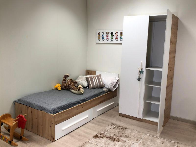 Foto de cliente de Habitación Juvenil Moderna Pack Muebles Roble Nodi Y Blanco Artik (Cama + Armario)