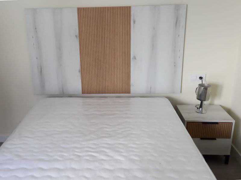 Foto de cliente de Dormitorio Matrimonio Moderno Arles Color Blanco Albo y Roble Rayado 135-160 cm