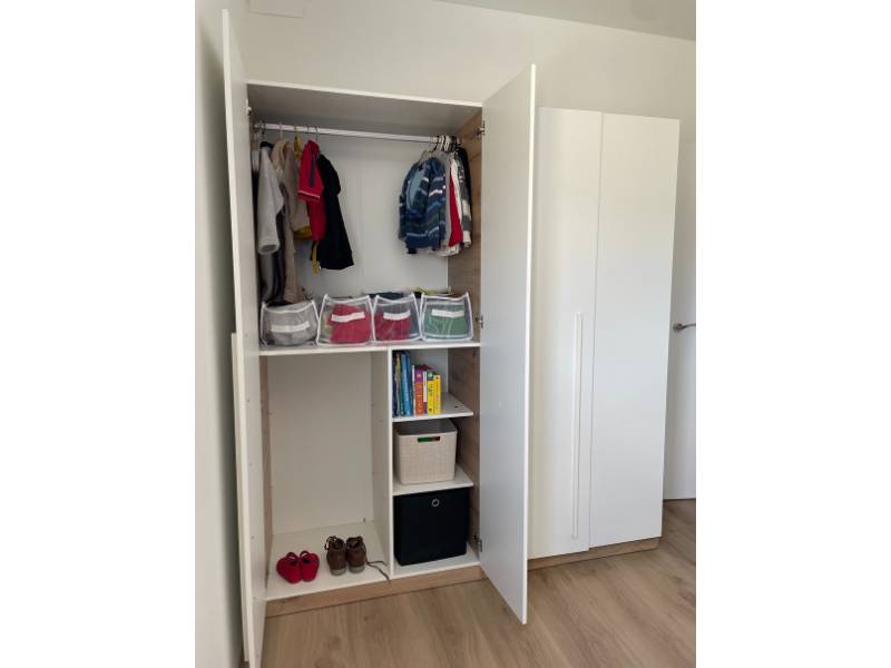 Foto de cliente de Armario Juvenil Noa 2 Puertas Color Roble Nodi Y Blanco Artik 90x200 cm