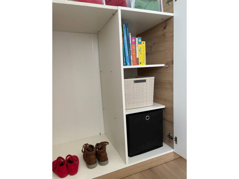 Foto de cliente de Armario Juvenil Noa 2 Puertas Color Roble Nodi Y Blanco Artik 90x200 cm