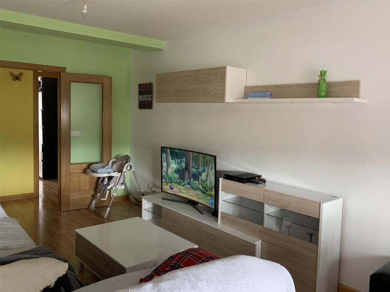 Foto de cliente de Mesa De Centro Salón Elevable Blanco Brillo Y Roble Canadian 100x68 cm