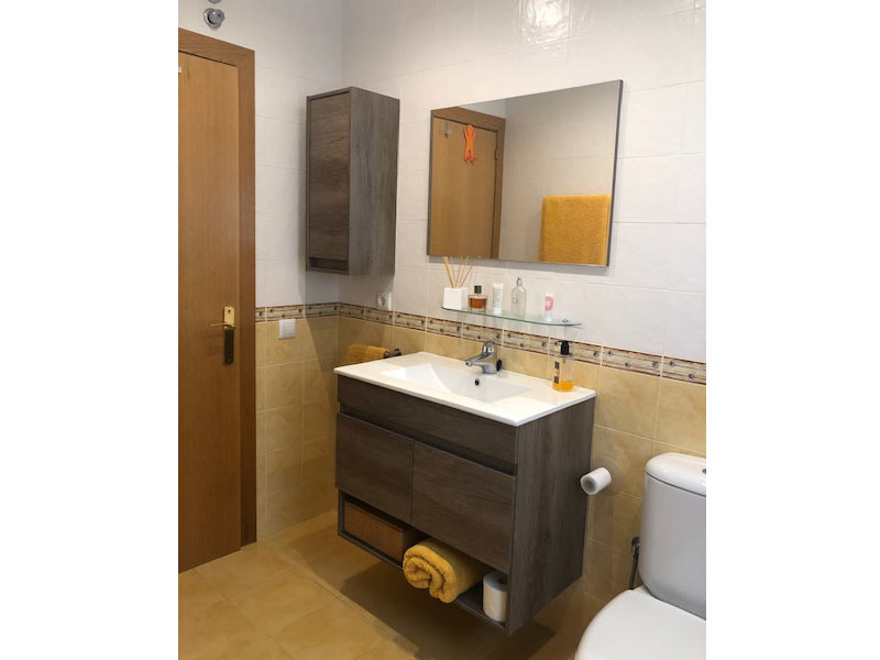 Foto de cliente de Mueble de Baño Pack y Armario Auxiliar Nordik (Incluye Lavabo y Espejo)