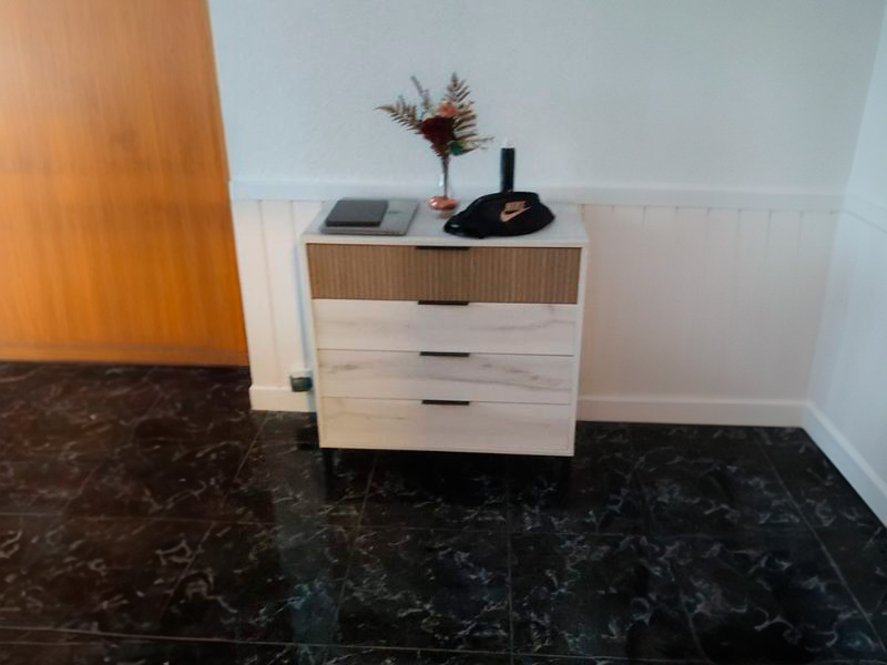 Foto de cliente de Dormitorio Matrimonio Moderno Arles Color Blanco Albo y Roble Rayado 135-160 cm