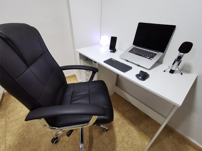 Foto de cliente de Escritorio Aristóteles color blanco mate 3 cajones 1 hueco 123 cm