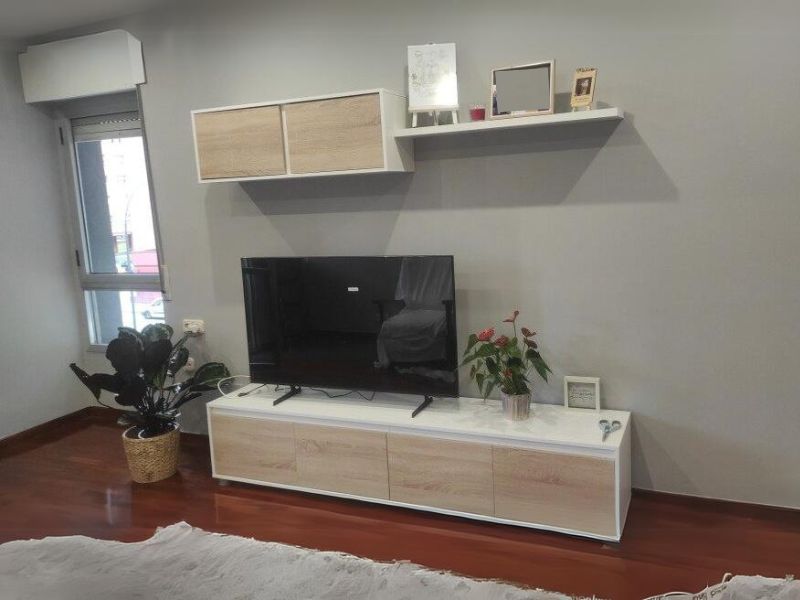 Foto de cliente de Muebles para salón comedor color blanco y roble canadian