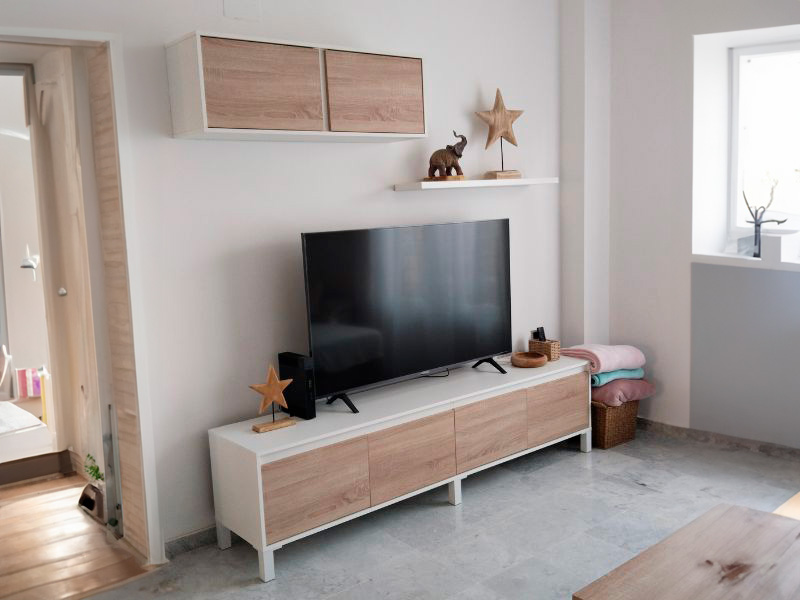 Foto de cliente de Muebles para salón comedor color blanco y roble canadian