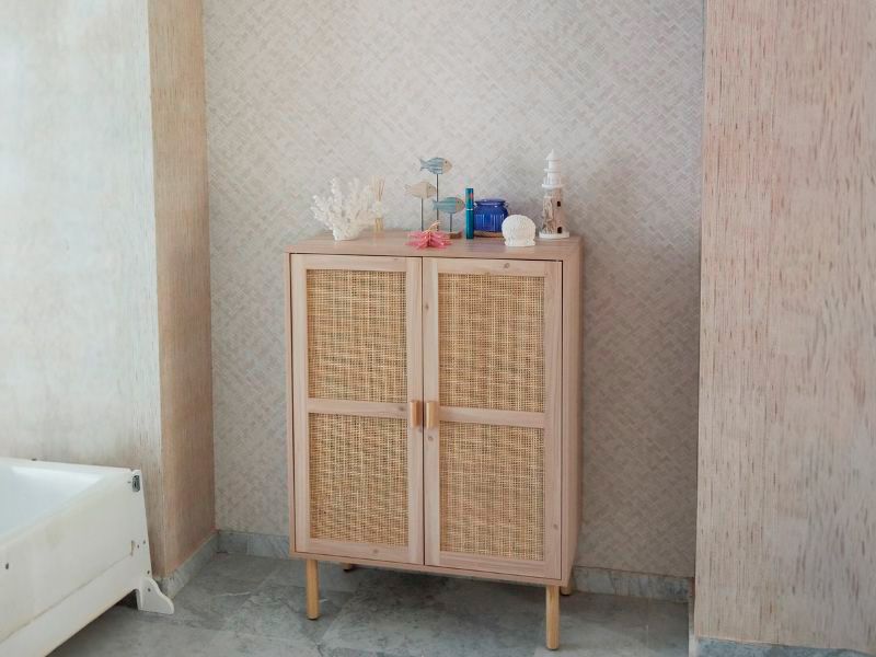Foto de cliente de Mueble Auxiliar Pequeño Décor Pino y Rattan 80x110x40 cm