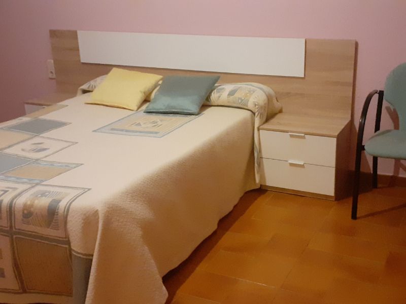 Foto de cliente de Cabecero de Cama con Mesitas Para Habitación Matrimonio 247 cm