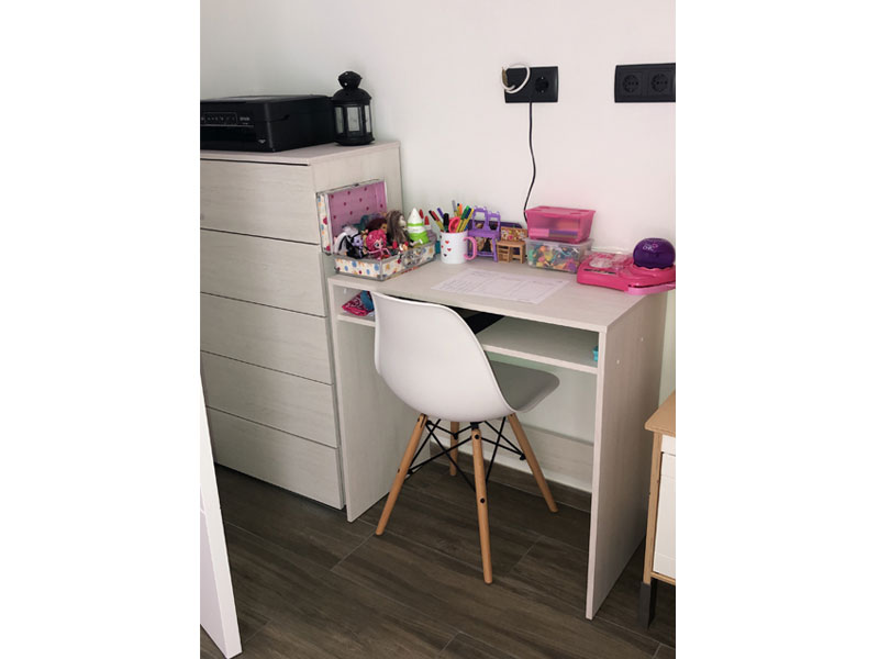 Foto de cliente de Habitación Juvenil Moderna Muebles Color Neutro
