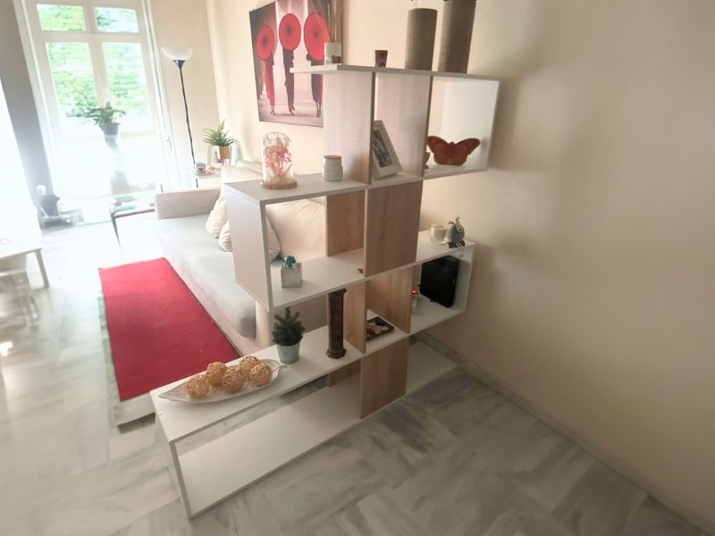 Foto de cliente de Estantería o librería Zig-zag en color roble canadian y blanco 145x145x28 cm