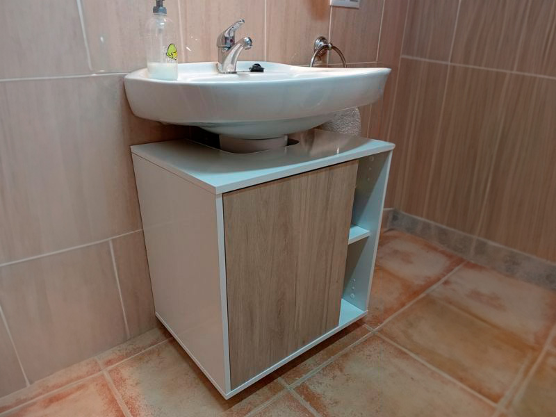 Foto de cliente de Mueble de Baño con Patas (con ruedas) para Lavabo Pedestal Sinna 59 cm