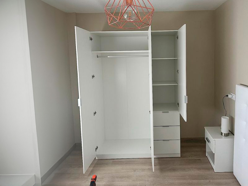 Foto de cliente de Armario Blanco 3 Puertas 3 Cajones 135x200 cm