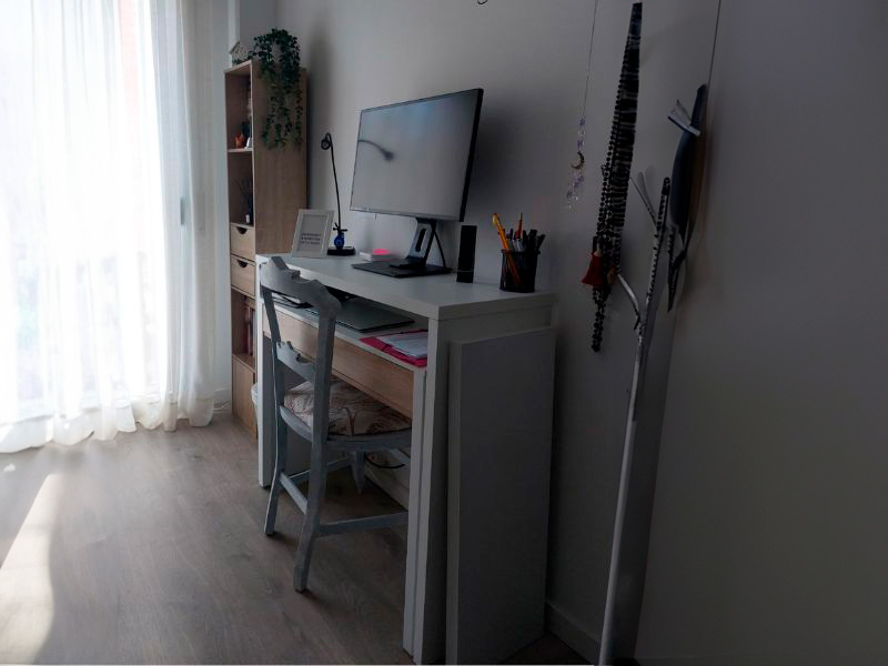 Foto de cliente de Mesa Escritorio Extensible Blanco Artik Y Roble Canadian 99 cm