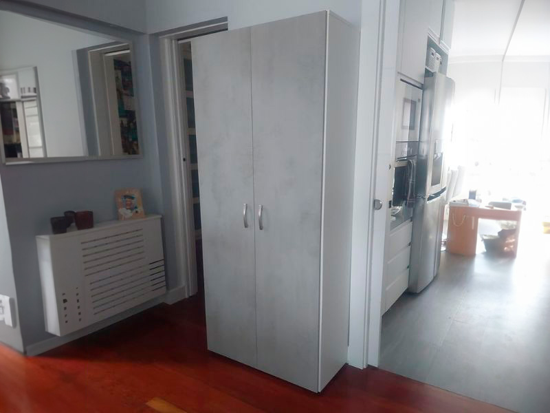 Foto de cliente de Armario Multiuso 2 Puertas Color Blanco Y Cemento 80x182 cm