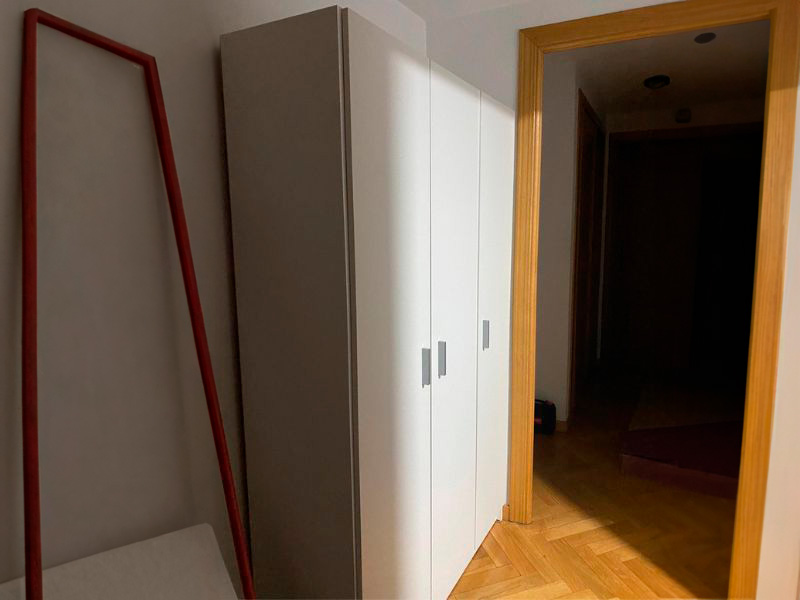 Foto de cliente de Armario Multiuso Escobero 109x180 3 Puertas