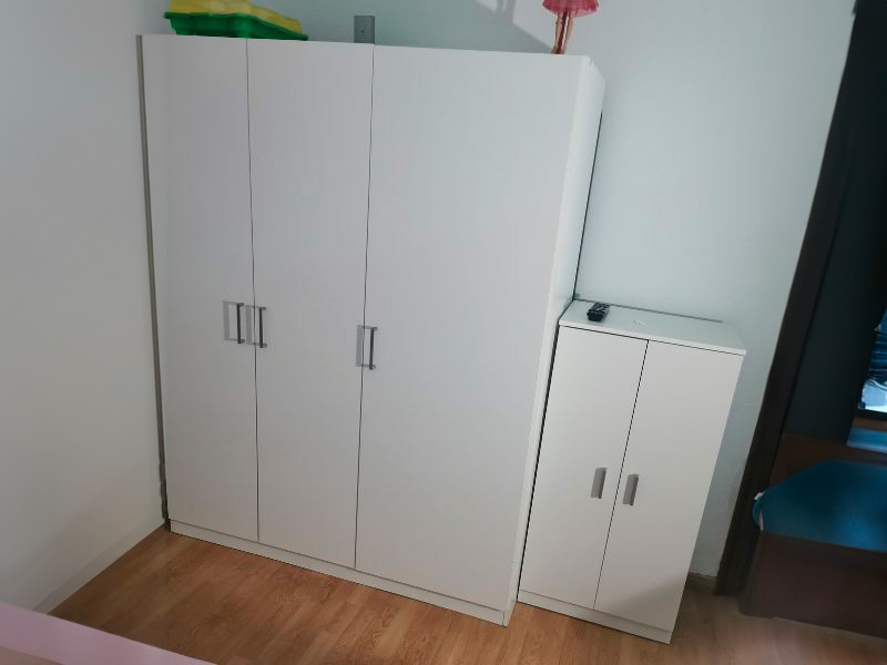 Foto de cliente de Armario Multiuso Escobero 109x180 3 Puertas