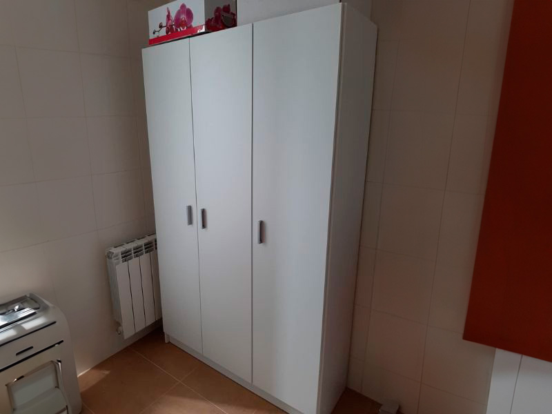 Foto de cliente de Armario Multiuso Escobero 109x180 3 Puertas
