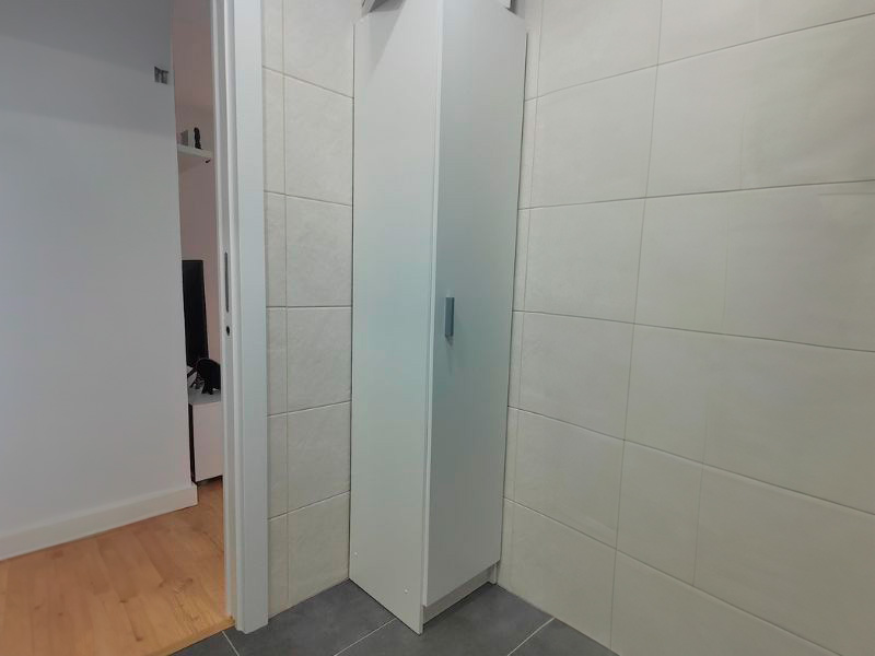 Foto de cliente de Armario Auxiliar Alto Multiuso 1 Puerta Color Blanco 37x180 cm