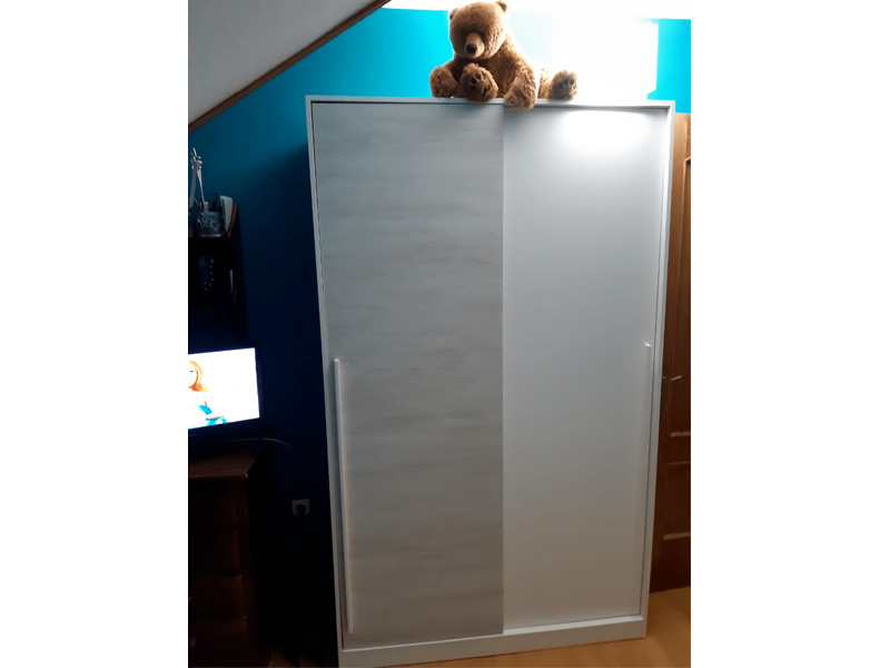 Foto de cliente de Armario Juvenil 2 Puertas Correderas Elliot 120x200 cm
