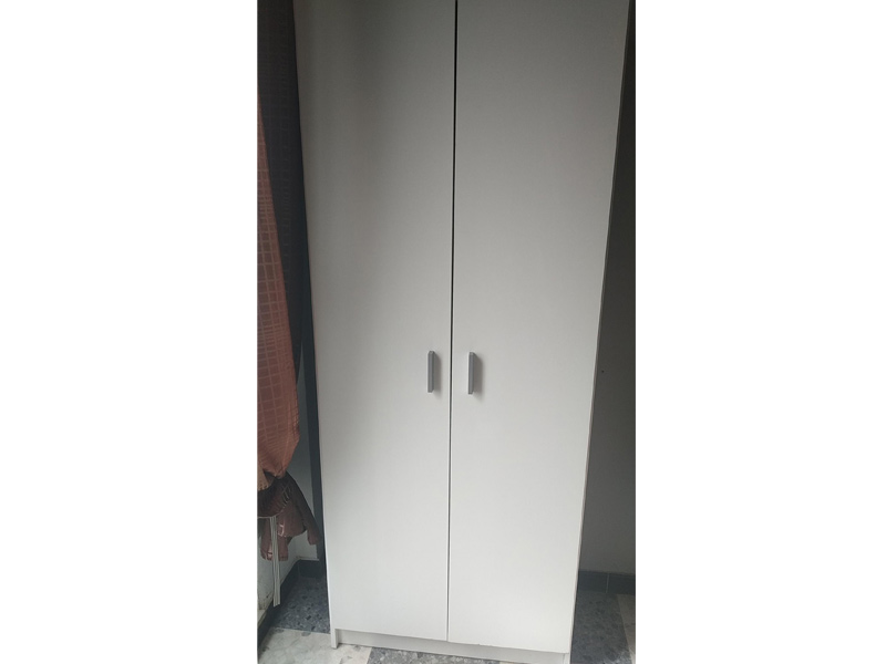 Foto de cliente de Armario Multiuso Auxiliar Baldas Cocina Baño Aseo 59x180 cm