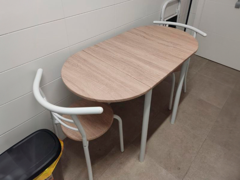 Foto de cliente de Conjunto mesa y 2 sillas blanco y roble Butterfly