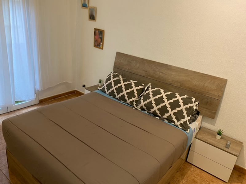 Foto de cliente de Cabecero de Cama con Mesita New Dreams Blanco Roble 276 cm