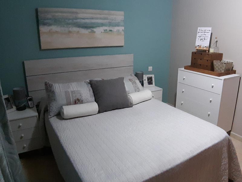 Foto de cliente de Cabecero de Cama con Mesita Sweet Blanco Mate y Blanco Velho 240 cm