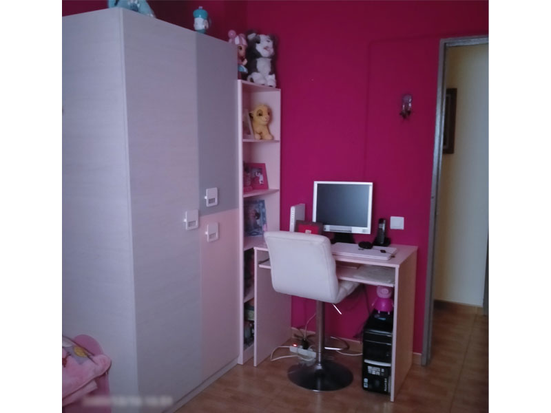 Foto de cliente de Mesa escritorio juvenil color rosa 90 cm